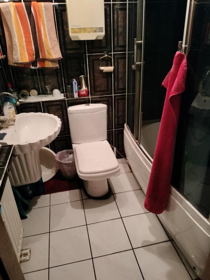 Pokoje Kwatery Noclegi 690490890 Konin  Exteriér fotografie